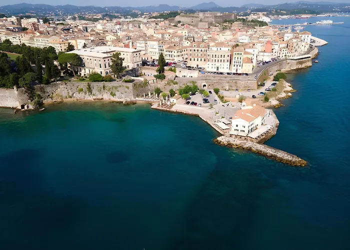 Cloe Corfu Town דירה