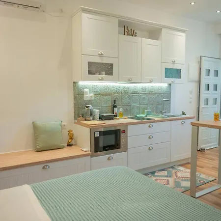 Cloe Corfu Town * Corfu (city)